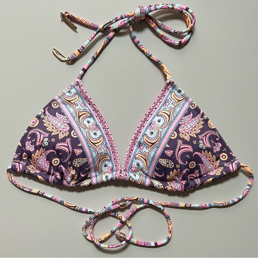 VS • M • Paisley Triangle String Bikini Top